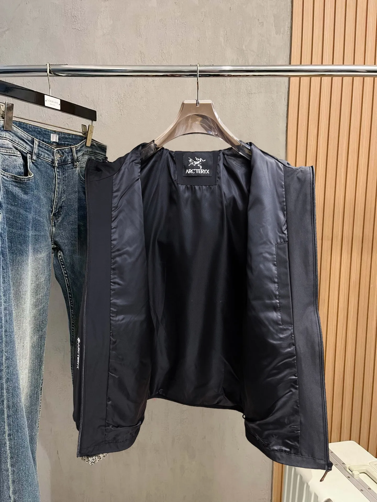 Same Style， ， 2026 New Arrival ，Original Premium Breathable ， ， ， Quality。 ， Sizes：M～3XL，
